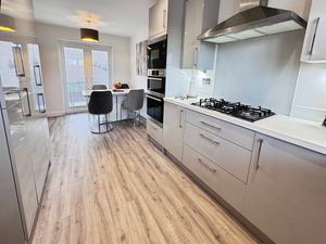 Photo 9- click for photo gallery